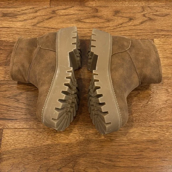 Dolce Vita Cozy Lined Chunky Platform Mini Boots - Picture 5 of 13